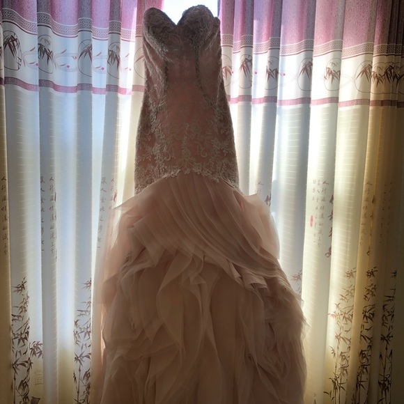 Stunning Stella York wedding gown NWOT - Picture 4 of 10